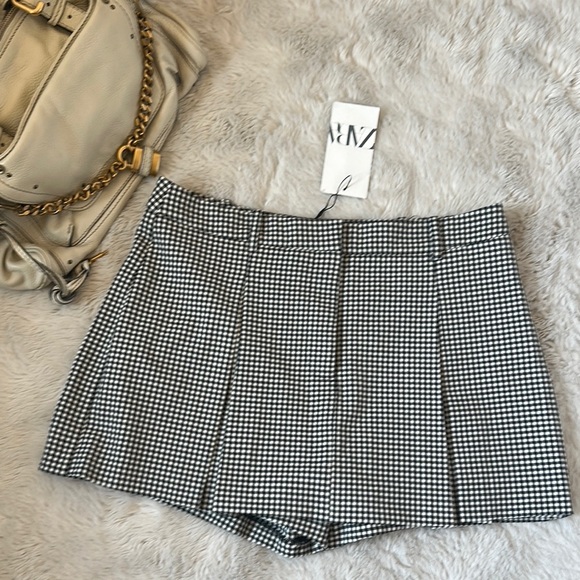 NWT Zara Black and White Skorts with Tailored Houndstooth Pattern